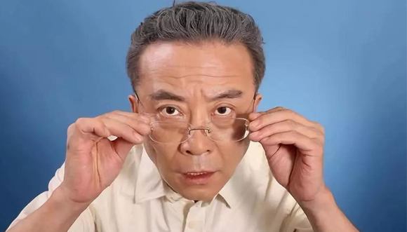 美麗島多焦鏡：傳統(tǒng)老花鏡的弊端，多焦鏡一副就解決了財務(wù)工作者的用眼煩惱