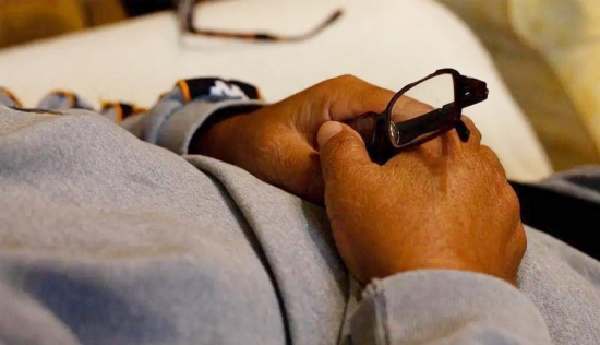 美麗島多焦鏡：王先生出門忘帶老花鏡，路邊攤買了副卻買了麻煩