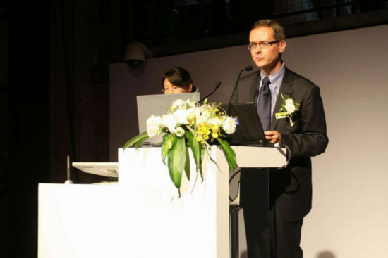 美麗島多焦鏡:十六年的堅(jiān)守，只為老花眼打磨一副多焦鏡