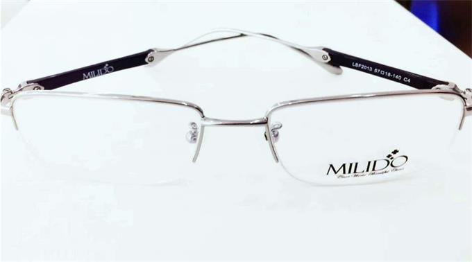 老花鏡怎么配，參照老花鏡度數(shù)對(duì)照表靠譜嗎?