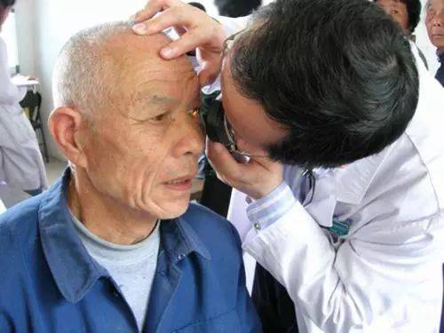 佩戴老花鏡需要注意什么？