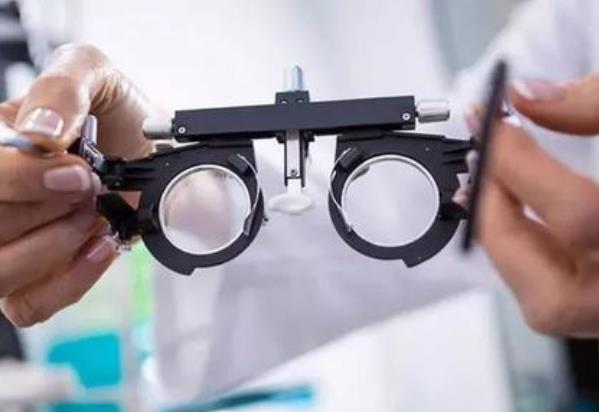 漸進老花鏡的驗光方法 漸進老花鏡的驗光方法